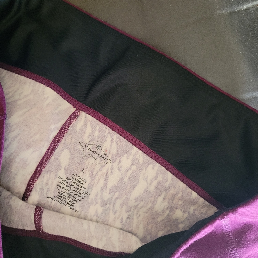 St john's bay purple print leggings womens  large size - Picture 4 of 4